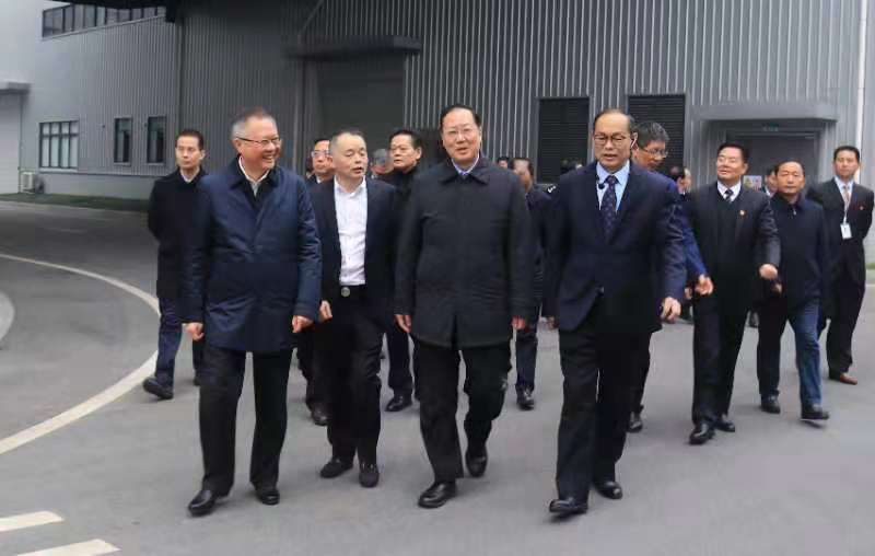 zoty中歐體育官方網站-小暑“熱浪”催生冰箱新風口：制冰功能成今夏“頂流”
